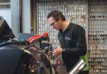 Marius van Harn is schoen- en slotenmaker