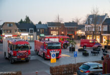 Brandweer ‘rukt uit’ naar gemeentehuis – en met goed nieuws weer terug