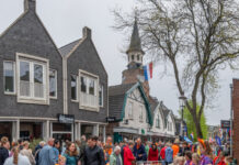 Stralende Koningsdag in Nunspeet: Koud begonnen, warm geëindigd