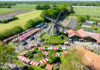 Lentemarkt bij Molen De Duif trekt duizenden bezoekers onder een stralende zon