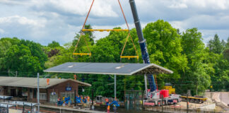 Nieuwe mijlpaal bij station Nunspeet: perronkap geplaatst en langzaamverkeertunnel geopend