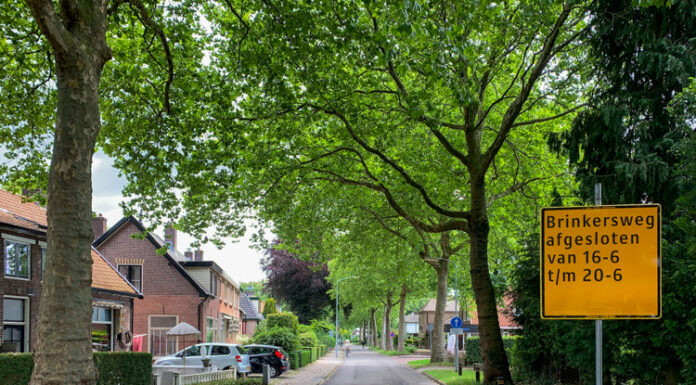 Asfalteringswerkzaamheden Brinkersweg en fietspad bij Nassaulaan