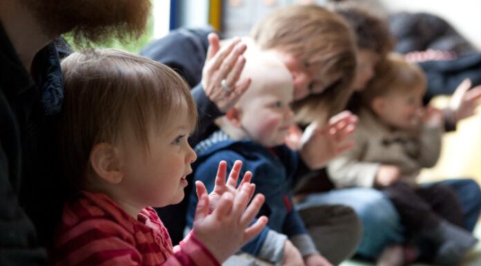 Gratis Muziek op Schoot-workshops in Nunspeet – Zing, speel en dans mee met je dreumes of peuter