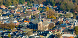 Hoe inwoners van Nunspeet traditioneel dorpsleven combineren met online ontspanning