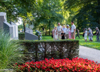 “In stilte verbonden bij Indiëherdenking in Nunspeet”