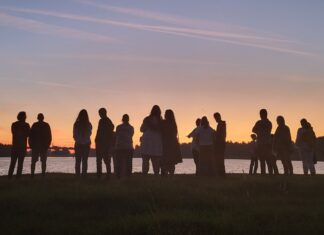 Nunspeet staat stil bij suïcidaliteit en suïcidepreventie met Walk into the Light
