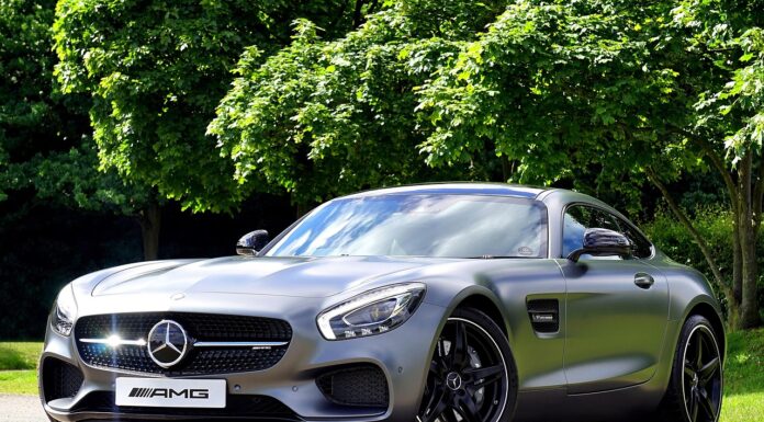 Moet je een auto zakelijk of privé verzekeren