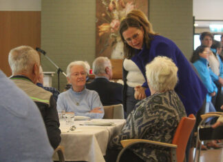 Mirjam Bikker onder de indruk van de zorg voor elkaar in Nunspeet
