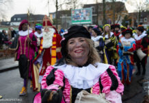 Feestelijke intocht van Sinterklaas in Nunspeet op 22 november