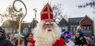 Sint en Pieten zorgden voor een vrolijk spektakel in Nunspeet