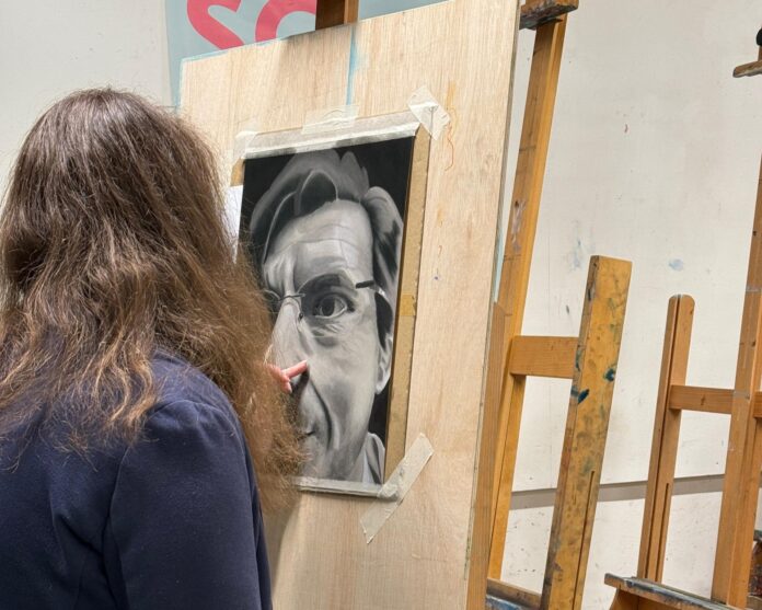 Martina Kranenburg werkend aan In your face