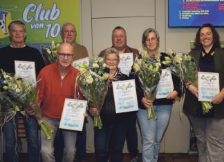 Zeven leden van vv Nunspeet onderscheiden voor bijzondere verdiensten