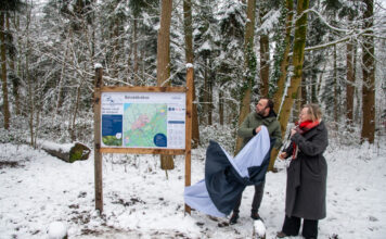 Wethouder Van de Bunte opent nieuw wandelroutenetwerk in Nunspeet