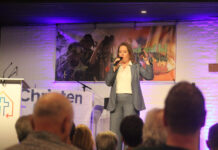 Drukbezochte kerkenavond ChristenUnie Nunspeet brengt kerken samen