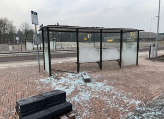 Vernieling bushokje werpt schaduw over afronding werkzaamheden stationsplein